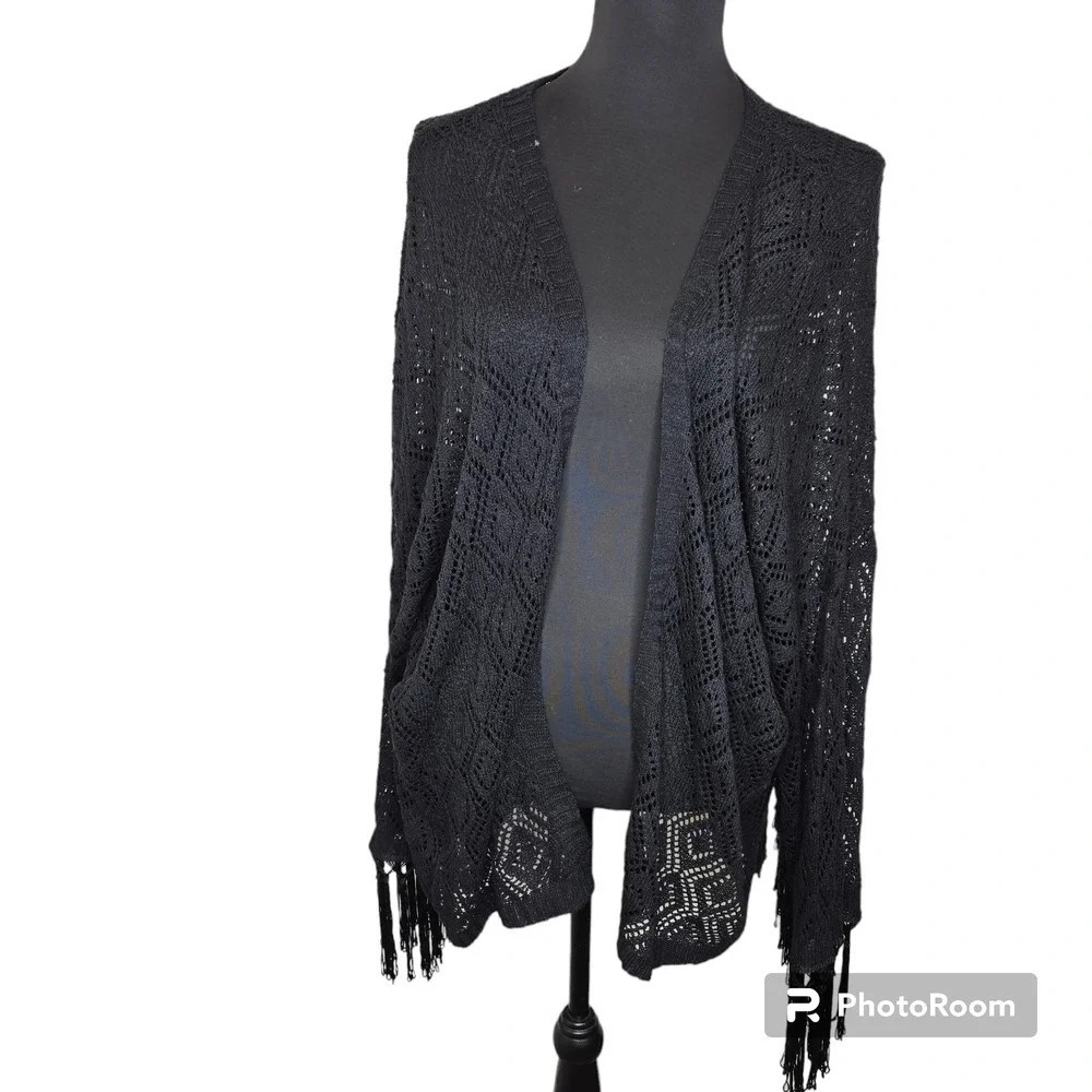 POL Black‎ Crochet Knit Fringe Sleeve Cardigan